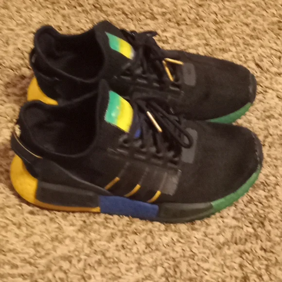 NMD R1 V2 Rio De Janeiro ADIDAS